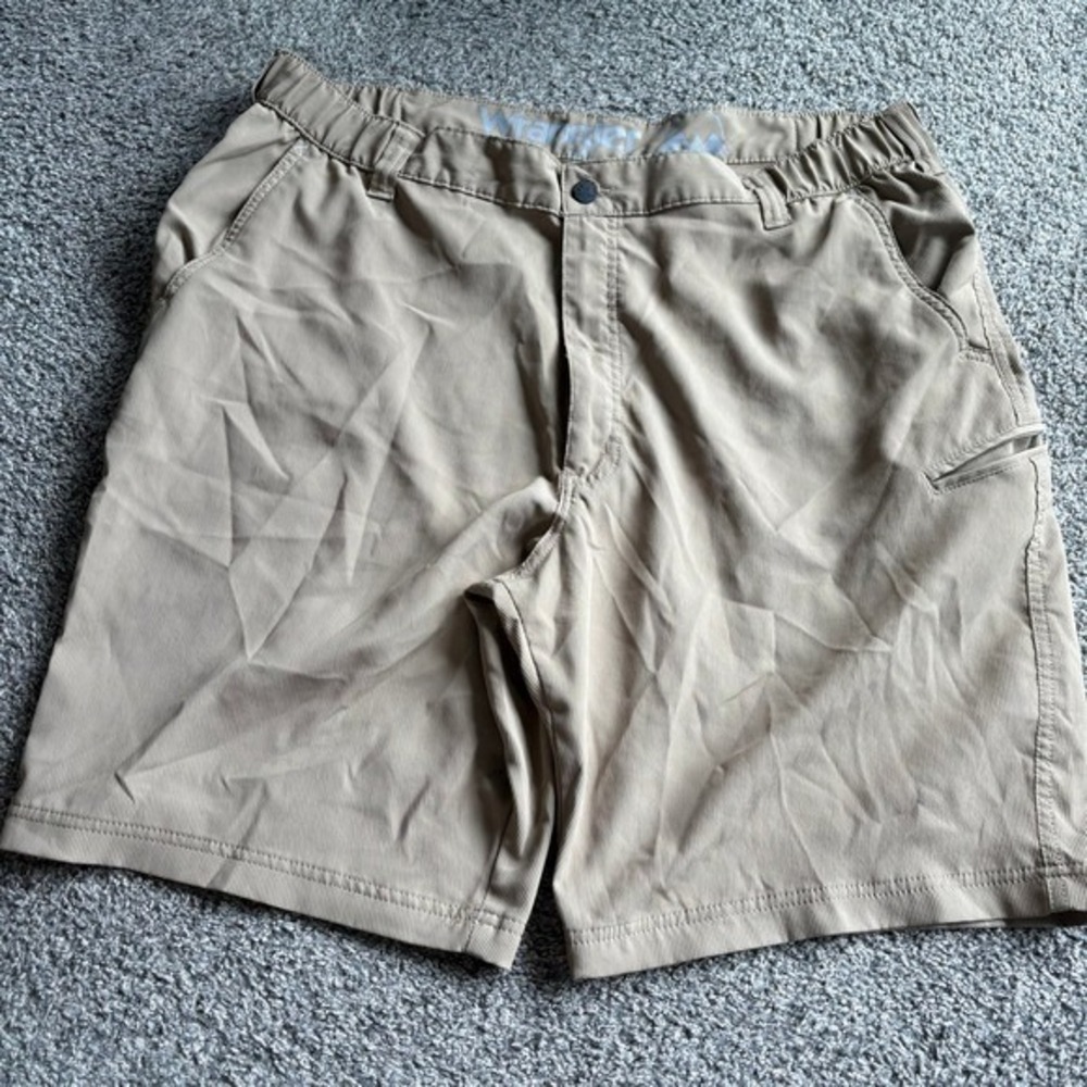 Wrangler ATG Shorts Hiking Outdoor Utility Comfort Stretch‎ Khaki 40